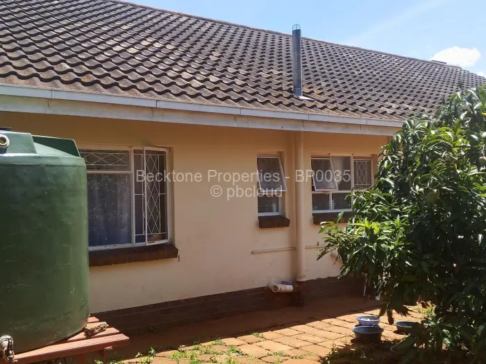 3 Bedroom House for Sale in Parklands, Bulawayo