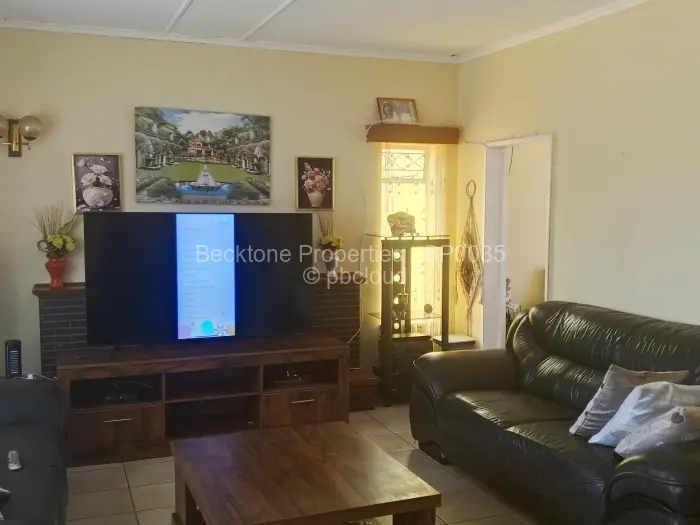 3 Bedroom House for Sale in Parklands, Bulawayo