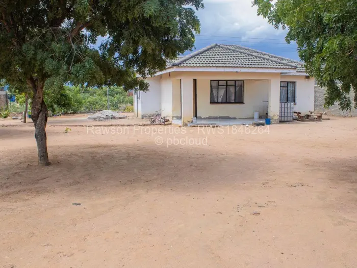 2 Bedroom Cottage/Garden Flat for Sale in Rockview, Harare