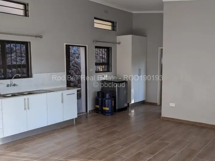2 Bedroom Cottage/Garden Flat to Rent in Glen Lorne