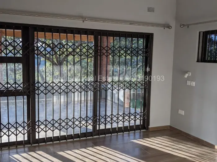 2 Bedroom Cottage/Garden Flat to Rent in Glen Lorne