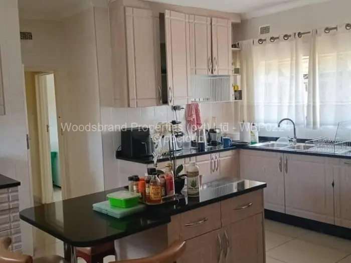 5 Bedroom House for Sale in Highlands, Harare