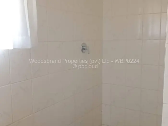 5 Bedroom House for Sale in Highlands, Harare