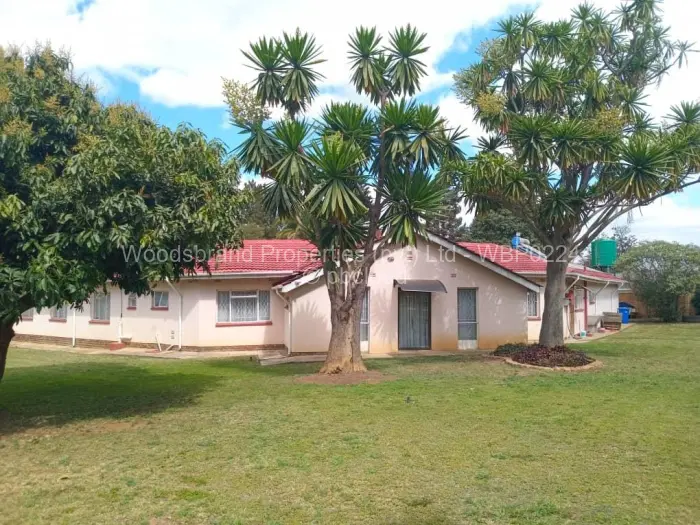 5 Bedroom House for Sale in Highlands, Harare
