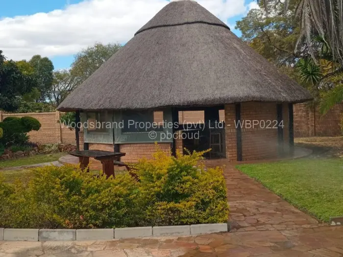 5 Bedroom House for Sale in Highlands, Harare