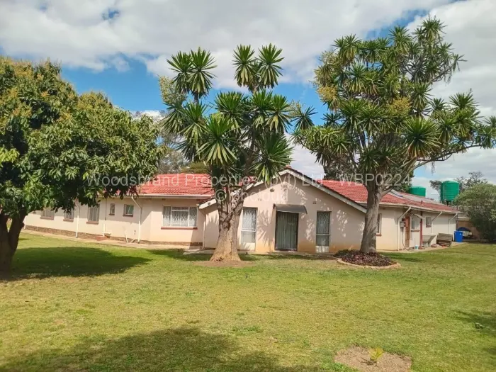 5 Bedroom House for Sale in Highlands, Harare