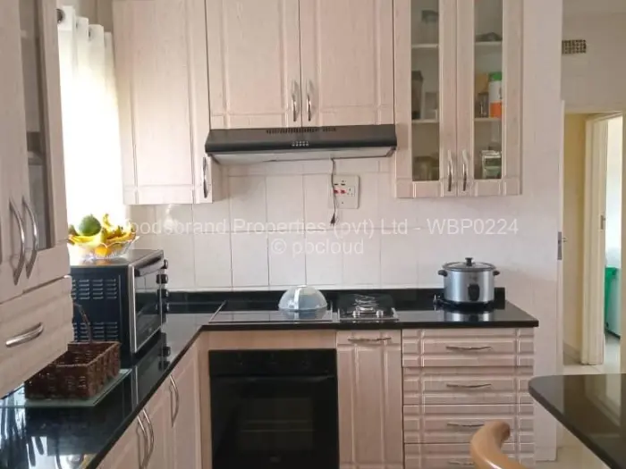 5 Bedroom House for Sale in Highlands, Harare