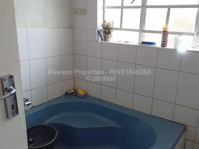 Flat/Apartment for Sale in Bluff Hill, Harare