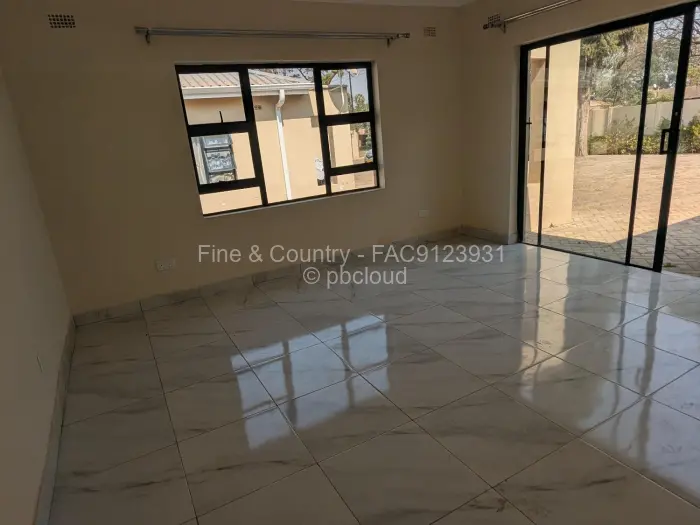Townhouse/Complex/Cluster for Sale in Bluff Hill, Harare
