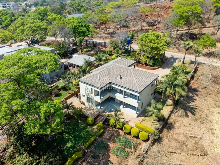 6 Bedroom House for Sale in Shawasha Hills, Harare