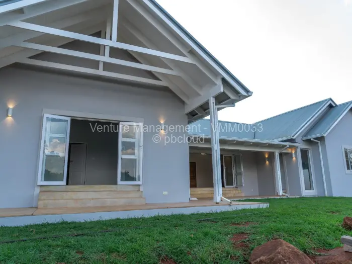 Townhouse/Complex/Cluster for Sale in Helensvale, Harare