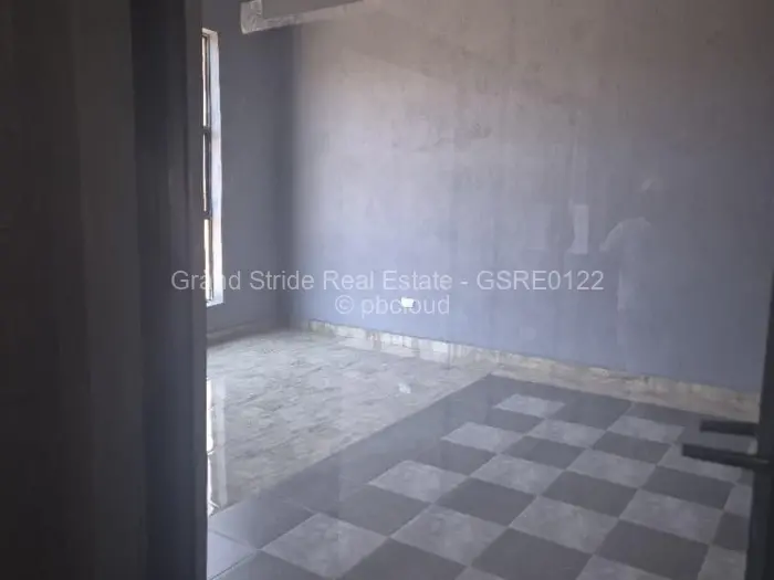 Commercial Property to Rent in Avenues
