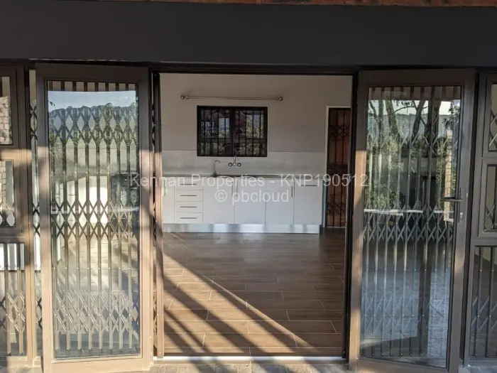2 Bedroom Cottage/Garden Flat to Rent in Glen Lorne