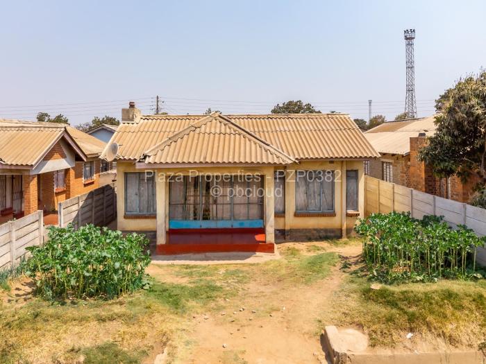 4 Bedroom House for Sale in Budiriro, Harare