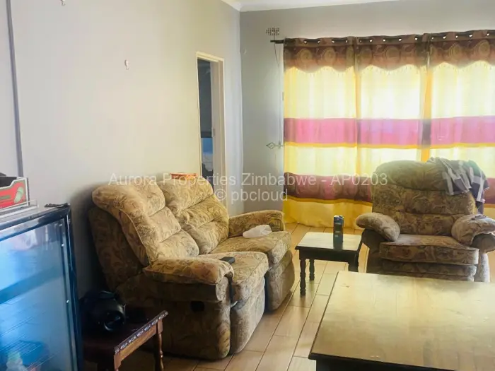 2 Bedroom House to Rent in Westgate, Harare