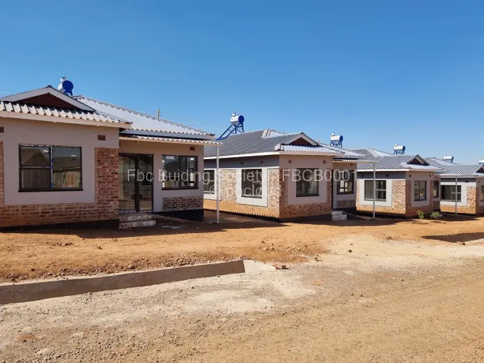 Townhouse/Complex/Cluster to Rent in Kuwadzana