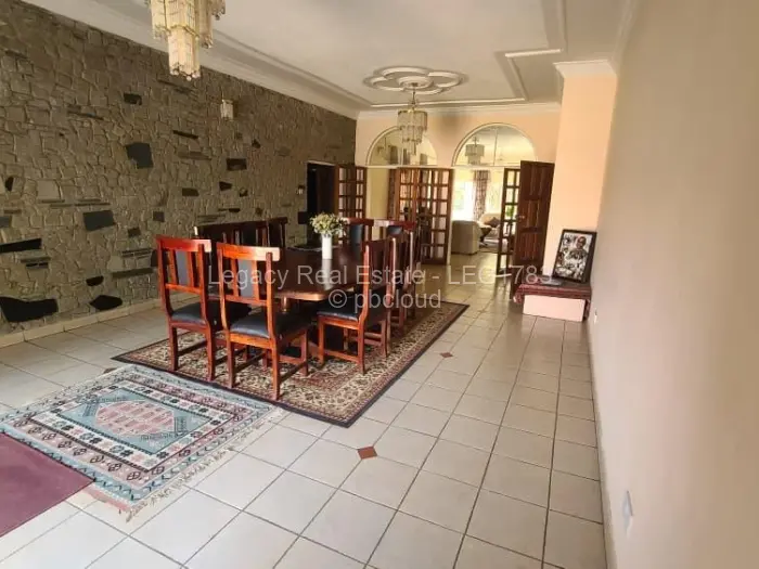 6 Bedroom House for Sale in Gunhill, Harare