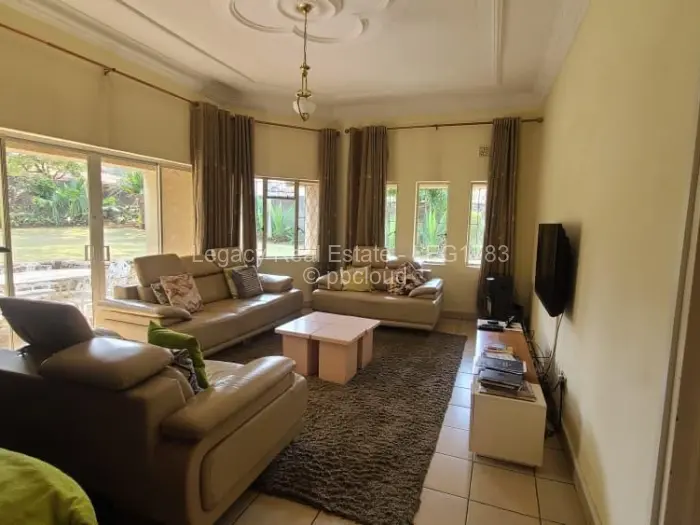 6 Bedroom House for Sale in Gunhill, Harare
