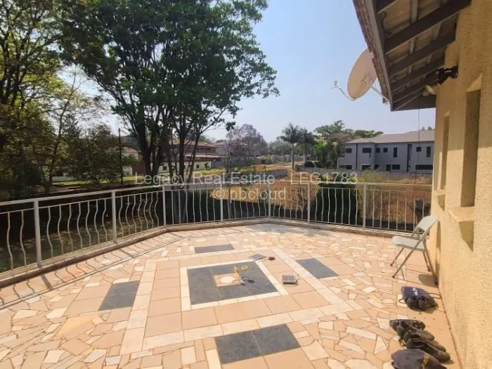 6 Bedroom House for Sale in Gunhill, Harare