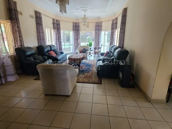 6 Bedroom House for Sale in Gunhill, Harare