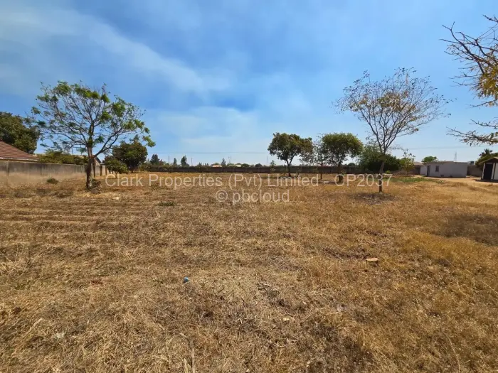 Residential Stand for Sale in Norton, Norton