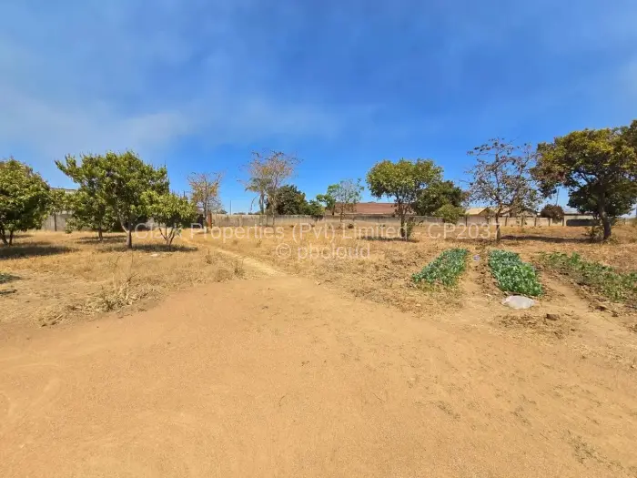 Residential Stand for Sale in Norton, Norton