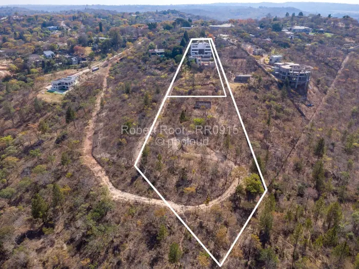 6 Bedroom House for Sale in Glen Lorne, Harare