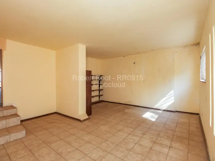 6 Bedroom House for Sale in Glen Lorne, Harare