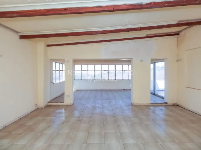 6 Bedroom House for Sale in Glen Lorne, Harare