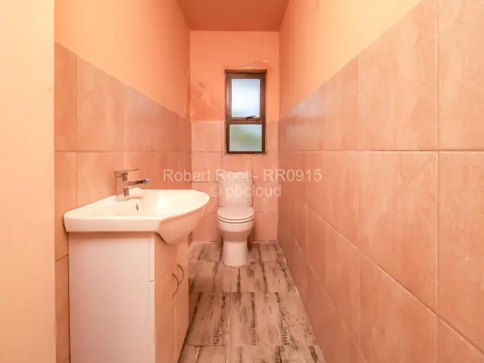 6 Bedroom House for Sale in Glen Lorne, Harare