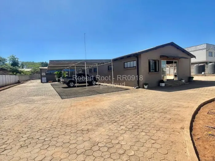 Commercial Property to Rent in Bluff Hill