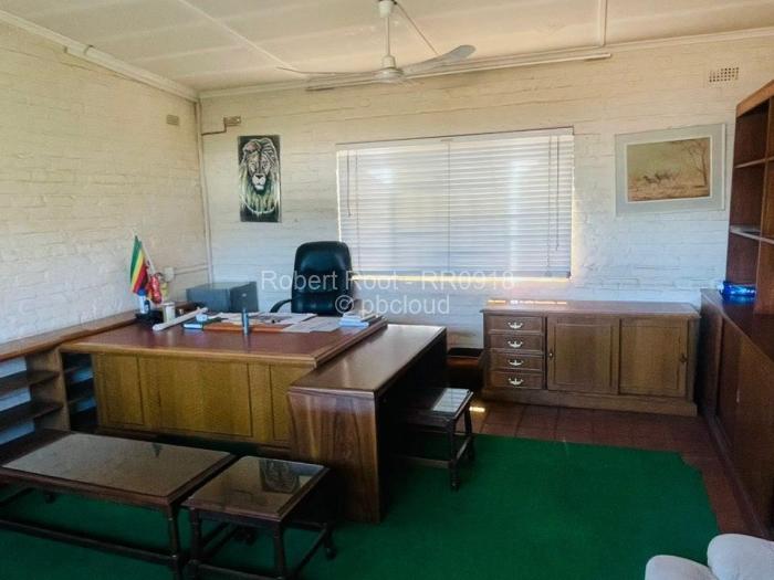 Warehouse/Industrial to Rent in Bluff Hill, Harare