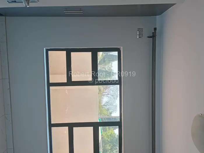 Townhouse/Complex/Cluster to Rent in Bluff Hill, Harare