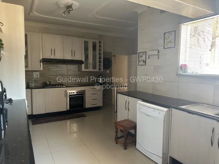 3 Bedroom House to Rent in Hatfield