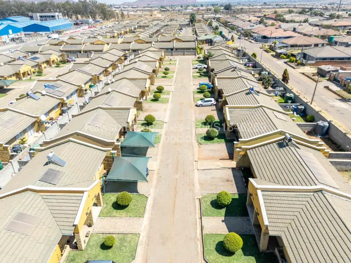 2 Bedroom Cottage/Garden Flat for Sale in Madokero Estates, Harare