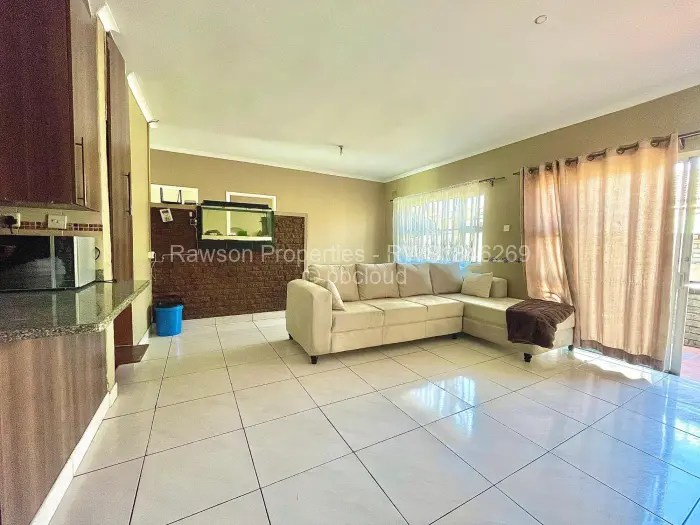 2 Bedroom Cottage/Garden Flat for Sale in Madokero Estates, Harare