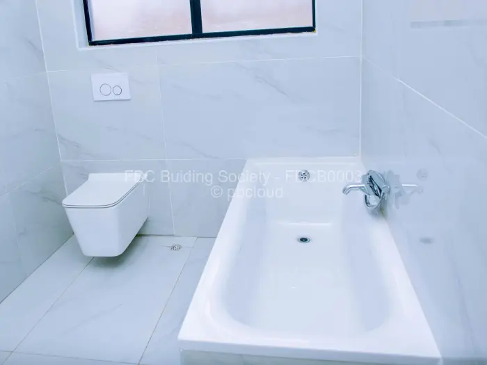 Townhouse/Complex/Cluster to Rent in Glen Lorne