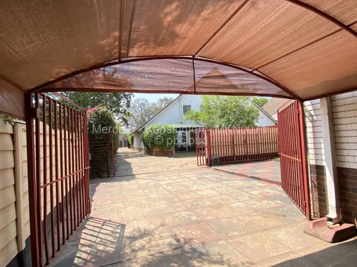 4 Bedroom Cottage/Garden Flat to Rent in Strathaven