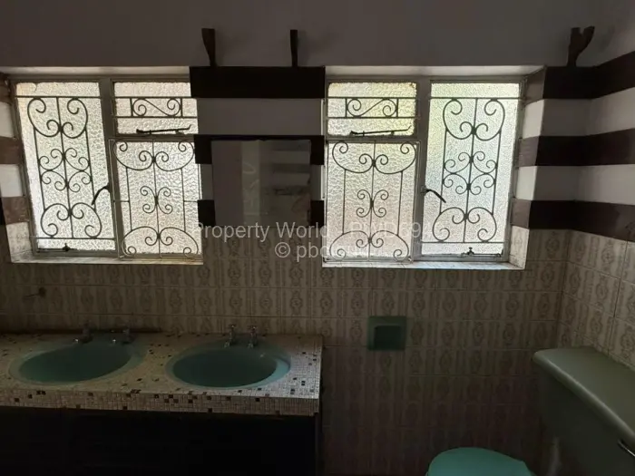 4 Bedroom House to Rent in Ridgeview