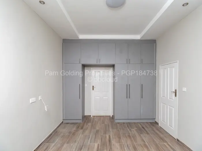 Townhouse/Cluster for Sale in Arlington, Harare