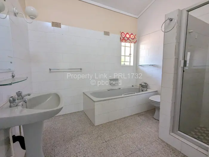 Townhouse/Complex/Cluster to Rent in Borrowdale