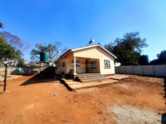 3 Bedroom Cottage/Garden Flat to Rent in Quinnington, Harare