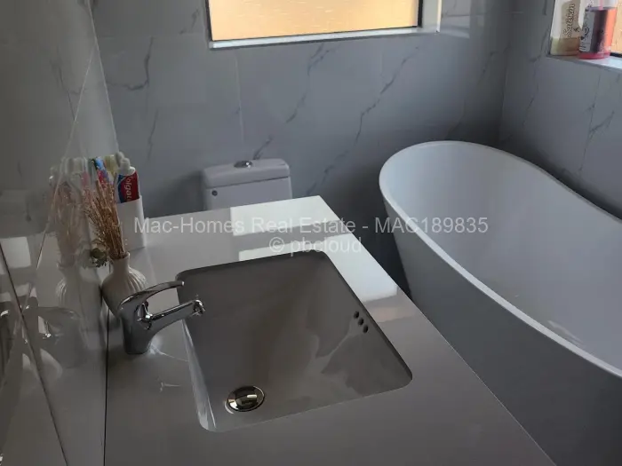 4 Bedroom House for Sale in Erasmus Park, Ruwa