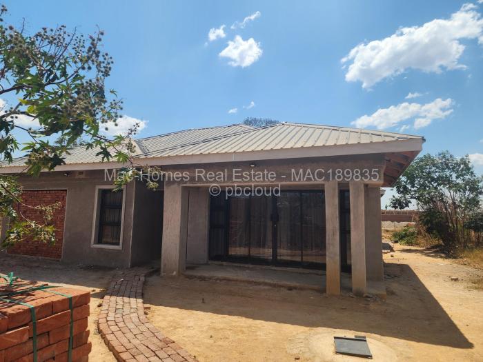 4 Bedroom House for Sale in Erasmus Park, Ruwa