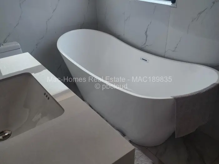 4 Bedroom House for Sale in Erasmus Park, Ruwa