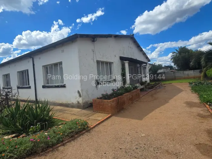 4 Bedroom House for Sale in Sauerstown, Bulawayo