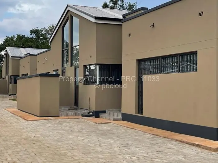 Townhouse/Cluster for Sale in Groom Bridge, Harare