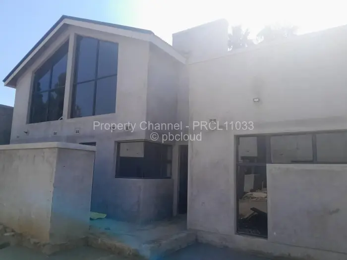 Townhouse/Cluster for Sale in Groom Bridge, Harare