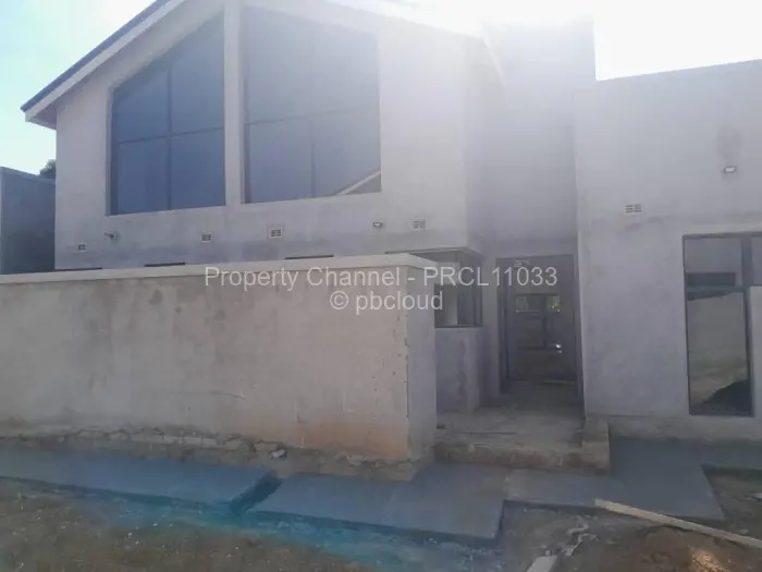 Townhouse/Cluster for Sale in Groom Bridge, Harare