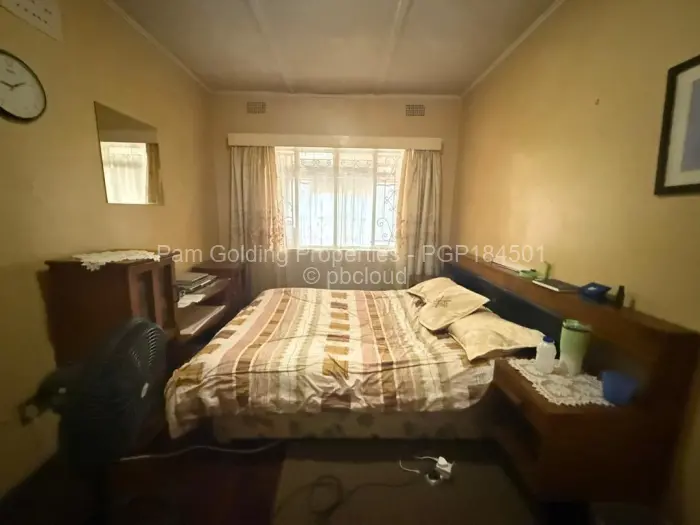 4 Bedroom House for Sale in Paddonhurst, Bulawayo